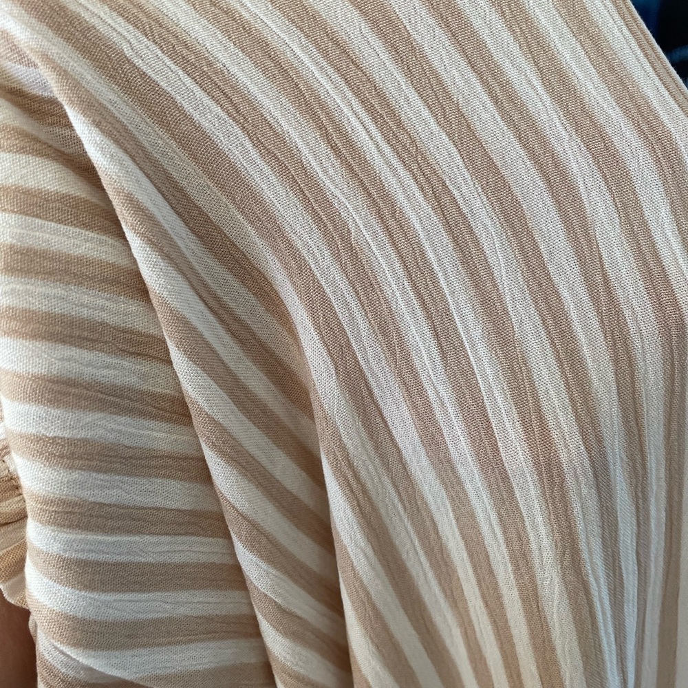 NWT Torrid Pull-On Tie Front Gauze Pants, Size 3, Rocker Stripe Cement - Picture 6 of 6